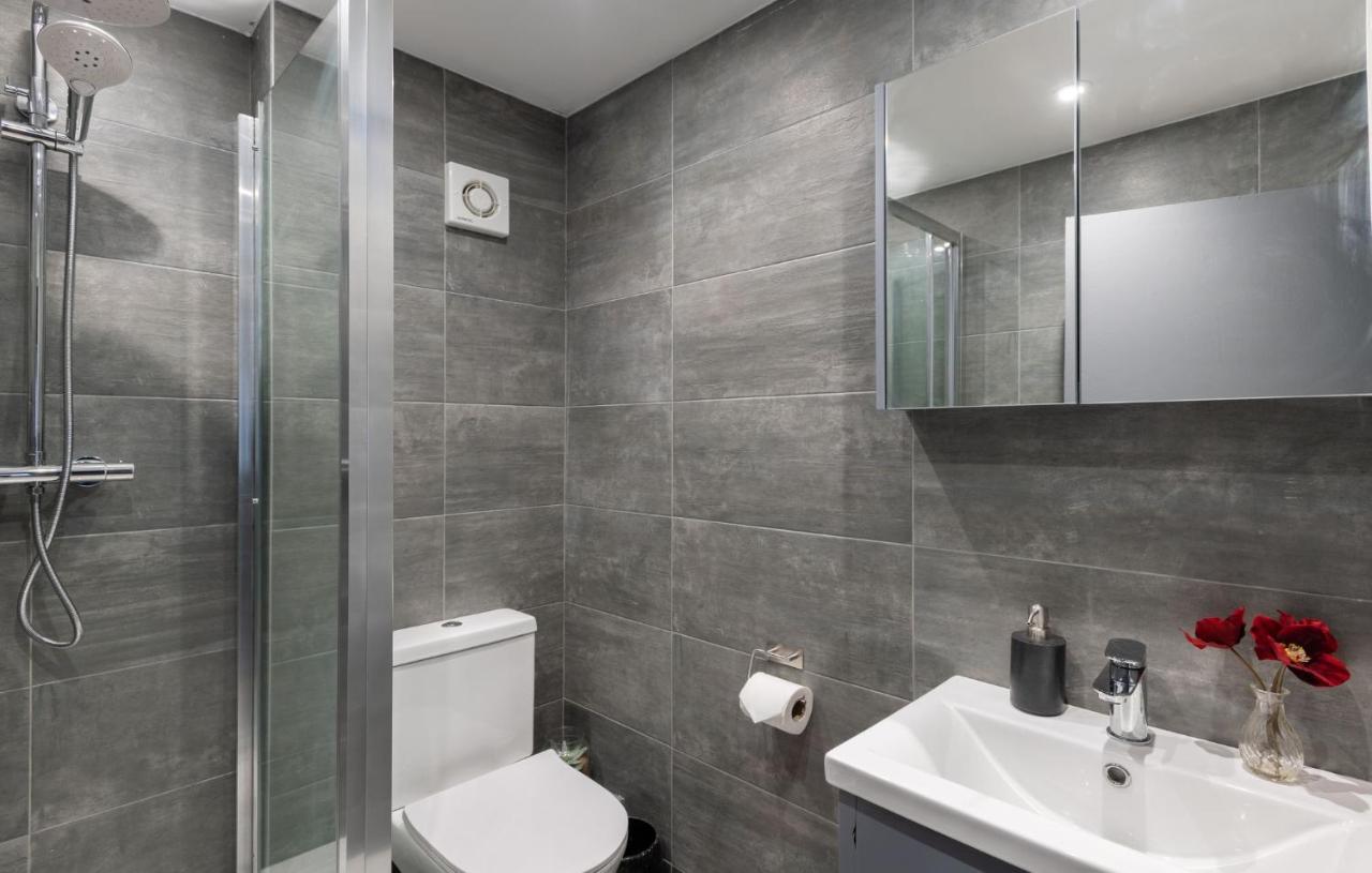 Spacious And Modern 4 Bed Apartment Next To Borough Station London Luaran gambar